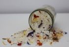 https://www.rajska.info/d-i-y-dzialaj-aromatyczne-sole