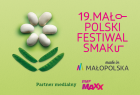 Ziarna fasoli ułożone na kształt platków kwiatka. Napis Małopolski Festiwal Smaku Made in Małopolska