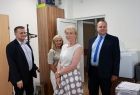 Iwona Gibas z zarządu województwa podczas wizyty w zespole zamiejscowym w Oświęcimiu Wojewódzkiego Urzędu Pracy w Krakowie