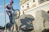 Przejdź do: Jakby grawitacja nie istniała