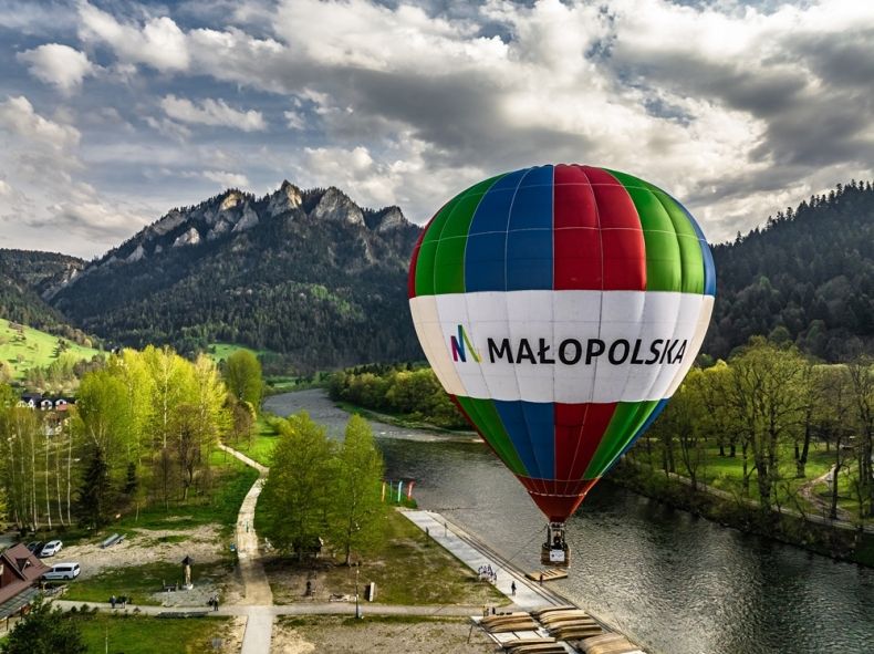 balon z napisem Małopolska