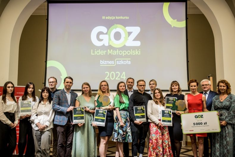 Laureaci konkursu na scenie