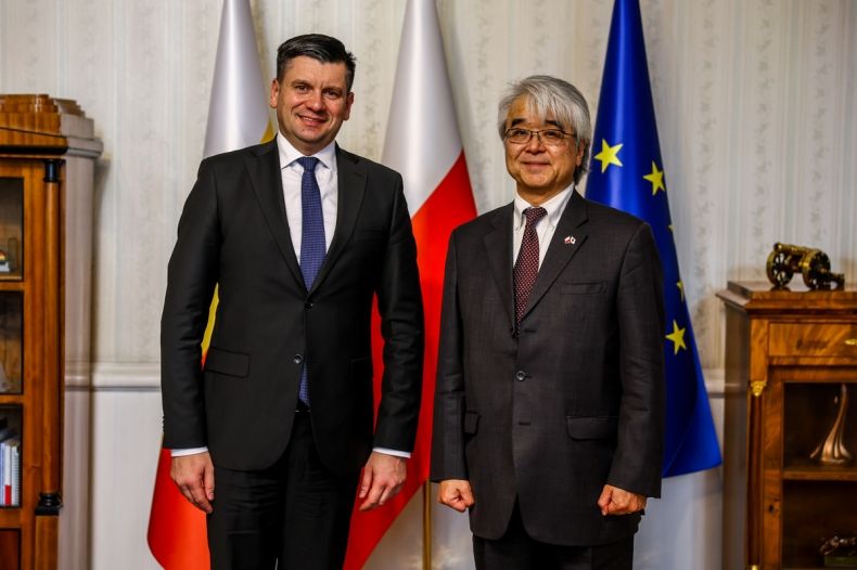 Marszałek Łukasz Smółka i ambasador Akira Kono