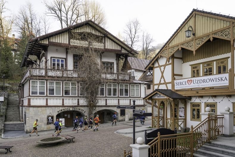 biegacze w Szczawnicy