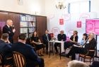 Prof. Jan Tadeusz Duda zwracający się do uczestników wydarzenia