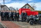Prezentacja sprzętu i pojazdów przed remizą OSP Nowa Wieś w gminie Kęty