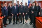 Zdjęcie grupowe uczestników spotkania z wicemarszałkiem Witoldem Kozłowskim.