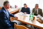 Popradzkie Centrum Edukacji Przyrodniczej w budowie. Wizyta wicemarszałka Witolda Kozłowskiego w gminie Rytro 