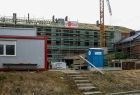 Popradzkie Centrum Edukacji Przyrodniczej w budowie. Wizyta wicemarszałka Witolda Kozłowskiego w gminie Rytro 