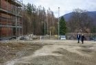 Popradzkie Centrum Edukacji Przyrodniczej w budowie. Wizyta wicemarszałka Witolda Kozłowskiego w gminie Rytro 
