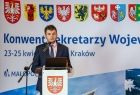 Obrady Konwentu Sekretarzy Województw RP w Krakowie, w Muzeum Lotnictwa Polskiego, który odbył się 24 kwietnia 2025 roku.