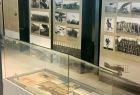 Wystawa "Historia 2 Pułku Lotniczego" prezentowana pod antresolą w Hangarze Głównym Muzeum Lotnictwa Polskiego w Krakowie