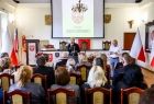 Uczestnicy uroczystości w Starostwie Powiatowym w Miechowie