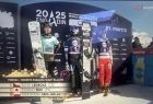 podium podczas dekoracji
