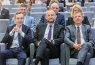 Sztuczna inteligencja a rynek pracy – rewolucja czy ewolucja