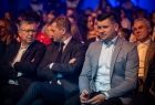 wicemarszałek Witold Kozłowski, wiceminister sportu Ireneusz Raś, marszałek Łukasz Smółka 