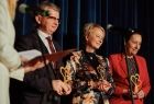 Wójt gminy Osiek Marek Jasiński oraz Iwona Gibas z zarządu województwa
