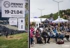 na leżakach w biurze zawodów