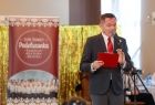 Prowadzący spotkanie konferansjer