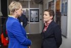 Iwona Gibas z zarządu województwa rozmawia z wiceminister kultury Martą Cienkowską
