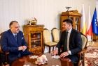 rozmowa marszałka Łukasza Smółki z Józefem Chachaleiszwilim – konsulem generalnym Gruzji w Krakowie