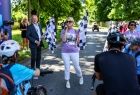 Iwona Gibas z zarządu województwa zwracająca się do uczestników Małopolska Tour