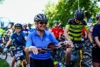 Rowerzyści tuż przed startem 