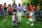 Mali uczestnicy Małopolska Tour i kibicująca im publiczność