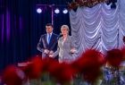 Marszałek Łukasz Smółka oraz Iwona Gibas z zarządu województwa podczas inauguracji gali Serca Kultury w Muzeum Pożarnictwa w Alwerni