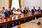 Przekazanie promes dla instytucji naukowych