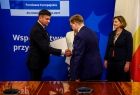 Przekazanie promes dla instytucji naukowych