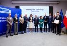 Przekazanie Porozumień Terytorialnych przedstawicielom małopolskich stowarzyszeń ZIT oraz IIT