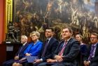 Konferencja naukowa pod tytułem "Tysiąclecie suwerenności Polski", która odbyła się 25 kwietnia w krakowskich Sukiennicach. Stanowiła ona część obchodów jubileuszu Tysiąclecia Królestwa Polskiego.