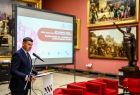 Konferencja naukowa pod tytułem "Tysiąclecie suwerenności Polski", która odbyła się 25 kwietnia w krakowskich Sukiennicach. Stanowiła ona część obchodów jubileuszu Tysiąclecia Królestwa Polskiego.