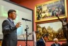 Konferencja naukowa pod tytułem "Tysiąclecie suwerenności Polski", która odbyła się 25 kwietnia w krakowskich Sukiennicach. Stanowiła ona część obchodów jubileuszu Tysiąclecia Królestwa Polskiego.