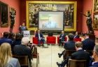 Konferencja naukowa pod tytułem "Tysiąclecie suwerenności Polski", która odbyła się 25 kwietnia w krakowskich Sukiennicach. Stanowiła ona część obchodów jubileuszu Tysiąclecia Królestwa Polskiego.