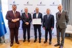Zdjęcie grupowe z burmistrzem Muszyny.