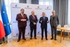 Od lewej poseł Patryk Wicher, radny Grzegorz Biedroń, wicemarszałek Witold Kozłowski i radny Jan Wiesław Duda. 