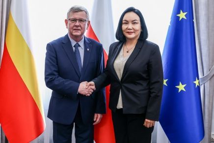 Przejdź do: Spotkanie z Ambasador Mongolii