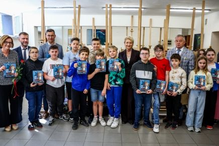 Przejdź do: „Książka i Róża” w Miechowie