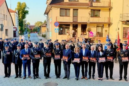 Przejdź do: Od pokoleń wspólnie dla bezpieczeństwa. Strażackie jubileusze w Dobczycach i Kokotowie 