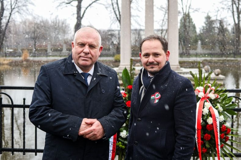 Wicemarszałek Ryszard Pagacz i Konsul Generalny Węgier.