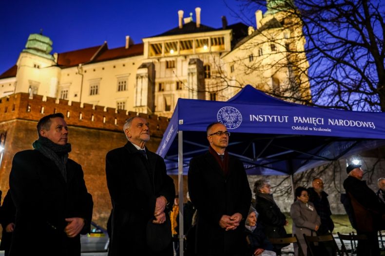 Jeden z najstarszych pomników katyńskich w Polsce odnowiony 