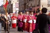 Przejdź do: Marszałek Nawara wśród wiernych w tradycyjnej procesji św. Stanisława z Wawelu na Skałkę