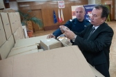 Przejdź do: Małopolscy policjanci otrzymali urządzenia do wykrywania alkoholu i narkotyków