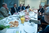 Przejdź do: Śniadanie z Rzeczpospolitą