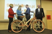 Przejdź do: Cała (mało)Polska zagrała w korale!