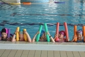 Uczniowie z małopolski nauczą się pływać