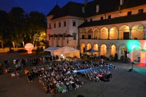 Małopolskie Kino Letnie odwiedziło Suchą Beskidzką