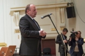 Przejdź do: Odznaczony za wspieranie muzycznych talentów
